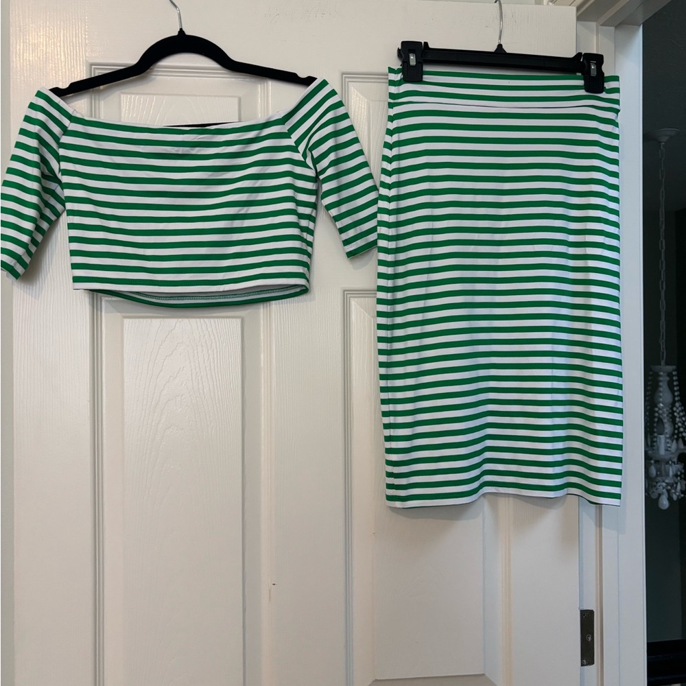 Susana Monaco Green and White Cropped Skirt Set